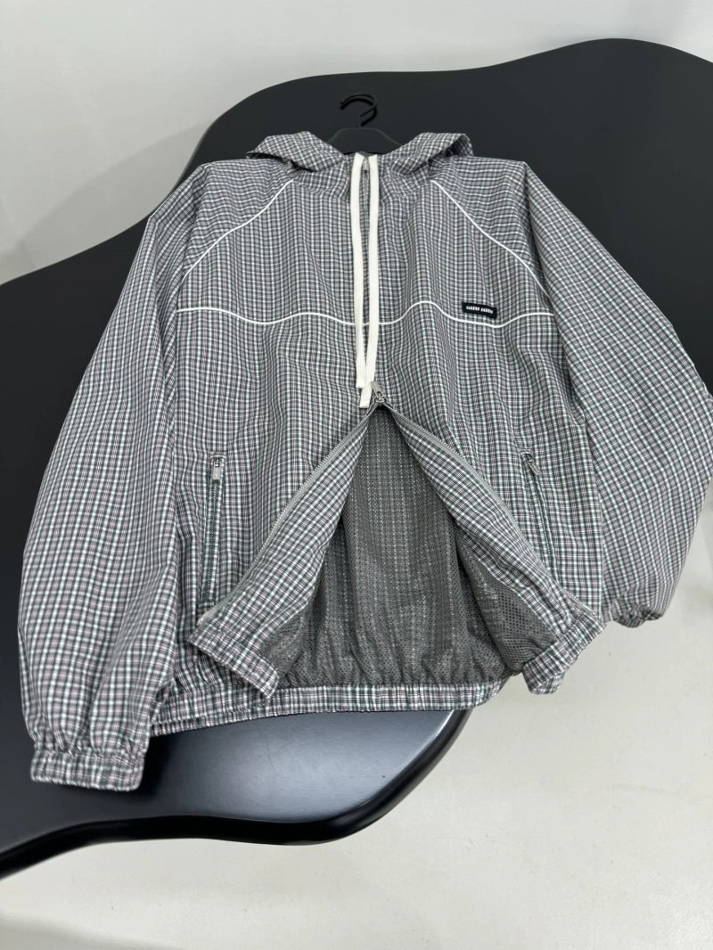 Seasonal Unclassified Brand Outwear 155534