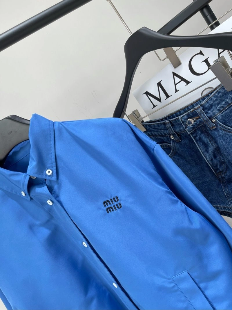 Effortless Unclassified Brand Outwear 147536