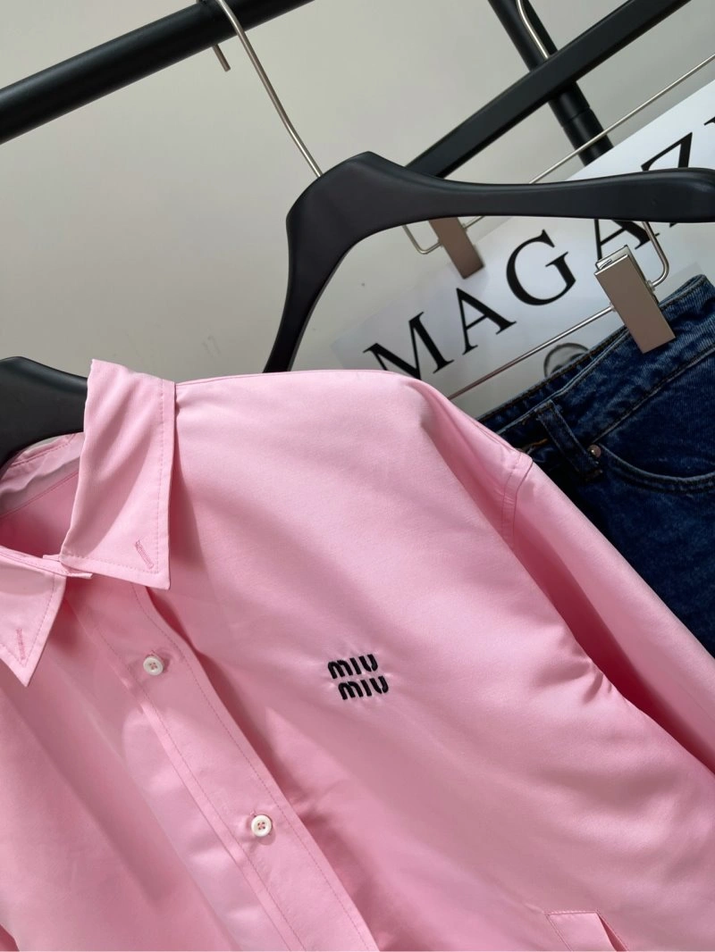 Unisex Unclassified Brand Outwear 147529