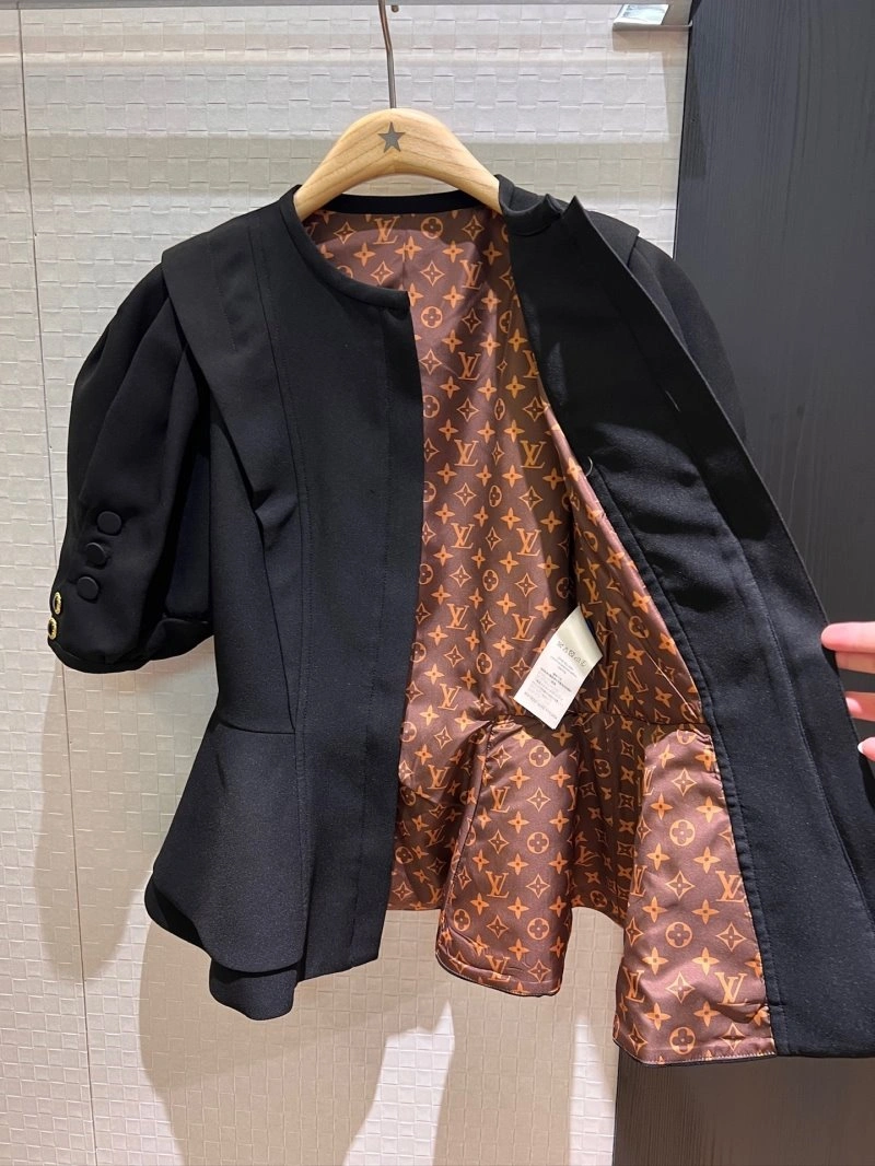 Seasonal Unclassified Brand Outwear 147525