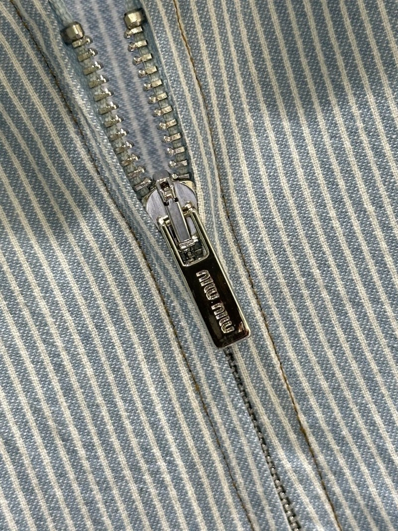 Popular Unclassified Brand Outwear 153714