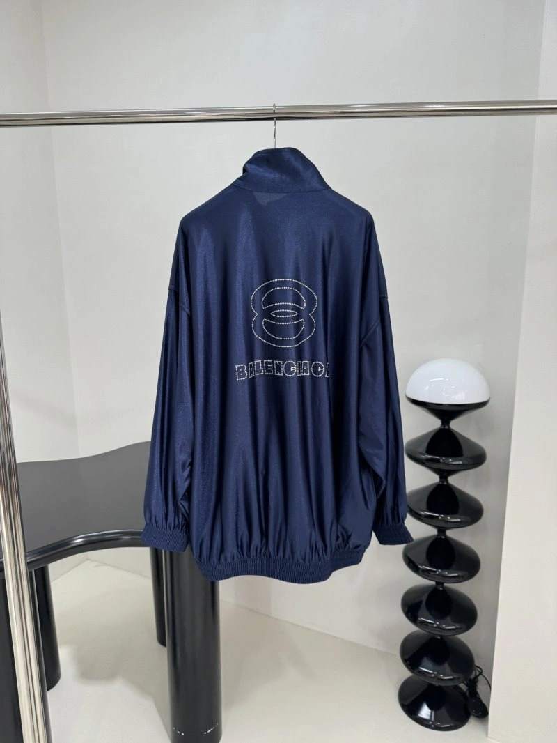 Modern Unclassified Brand Outwear 153708