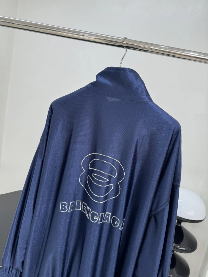 Modern Unclassified Brand Outwear 153708