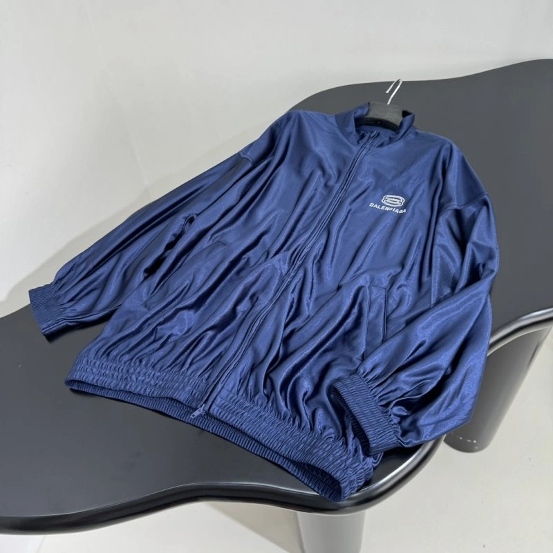 Modern Unclassified Brand Outwear 153708
