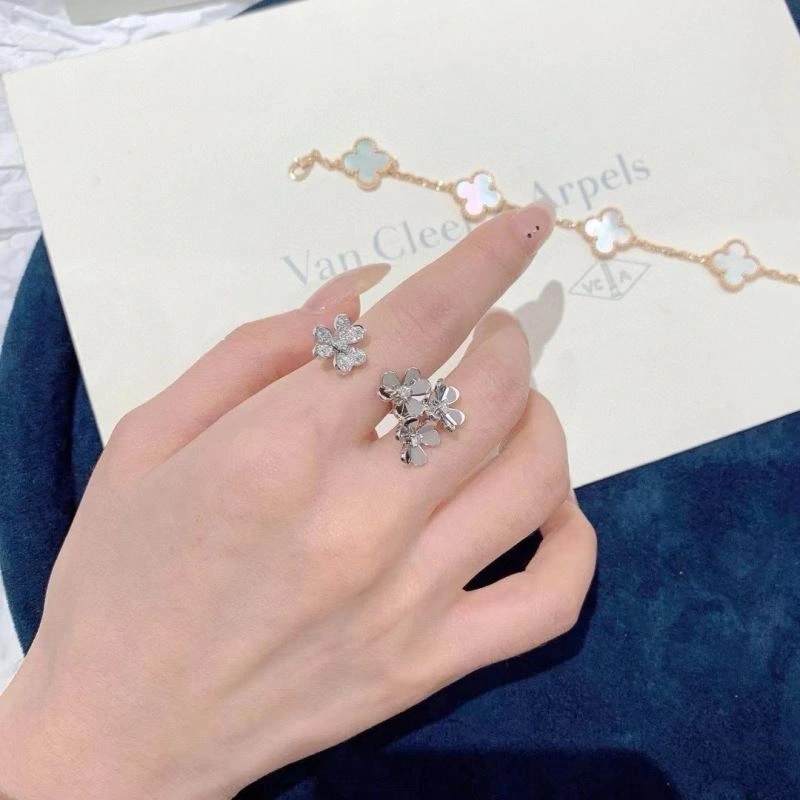 Stretchable Unclassified Brand Rings 213684