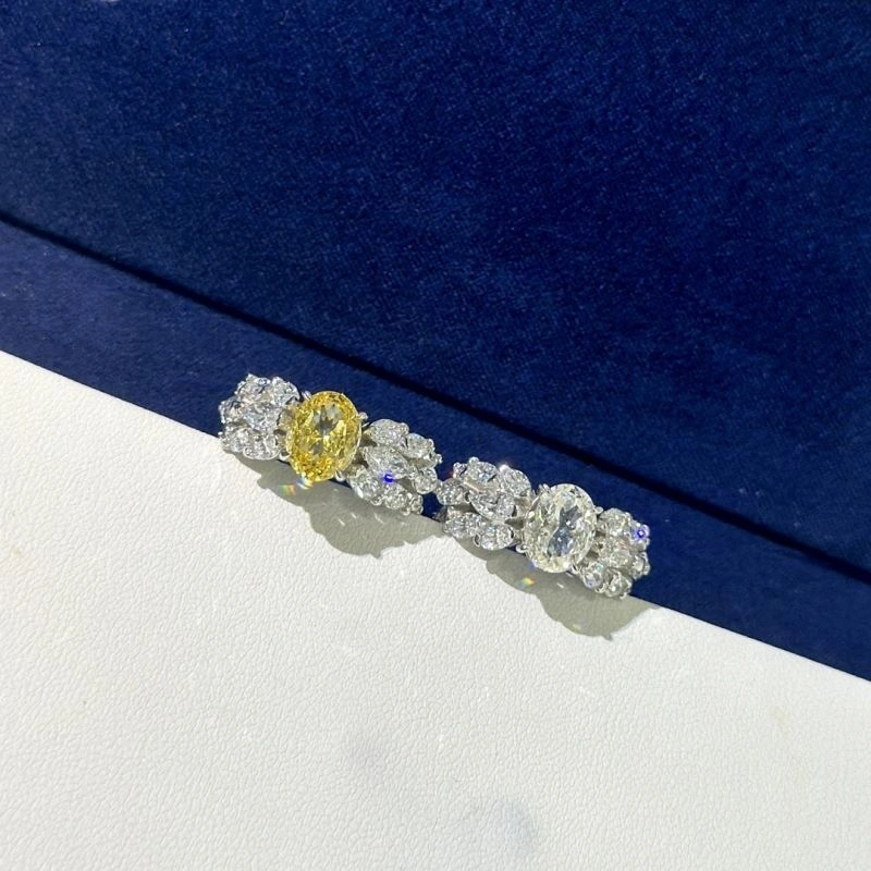 Neat Unclassified Brand Rings 213673