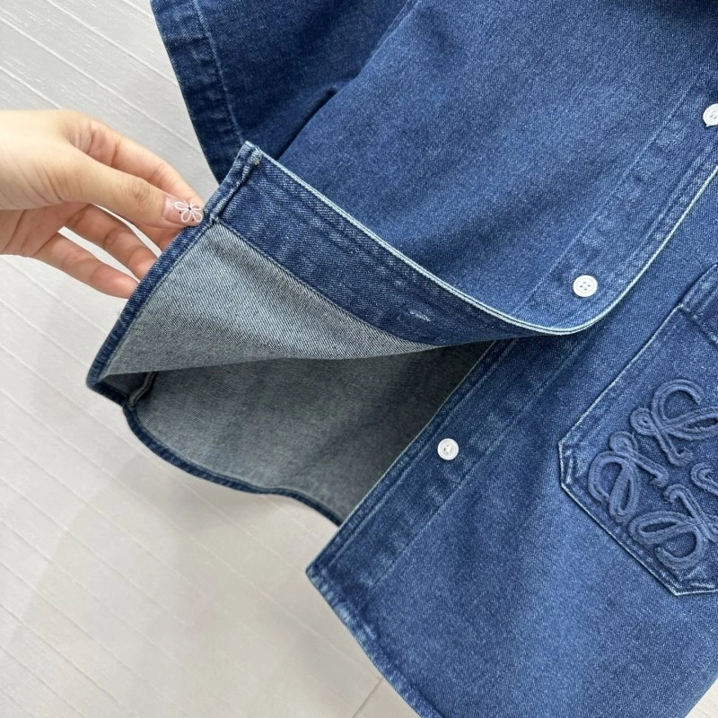 Flexible Unclassified Brand Shirts 150503
