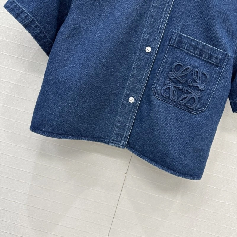 Flexible Unclassified Brand Shirts 150503