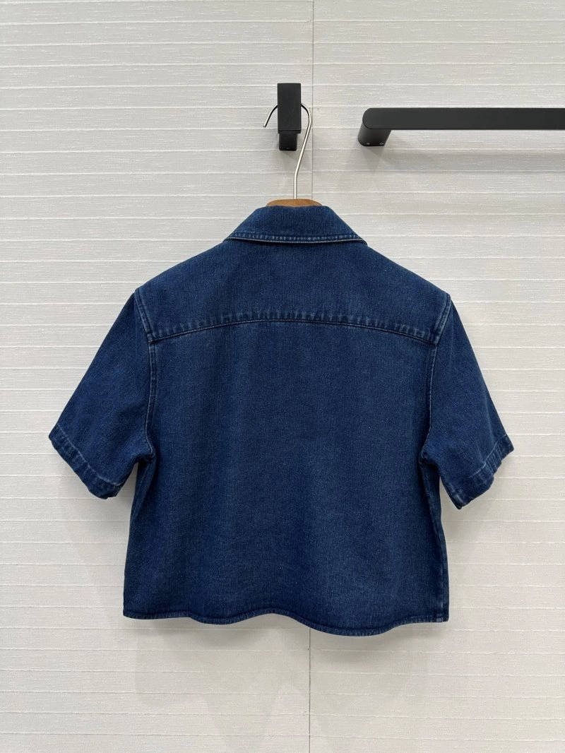 Flexible Unclassified Brand Shirts 150503