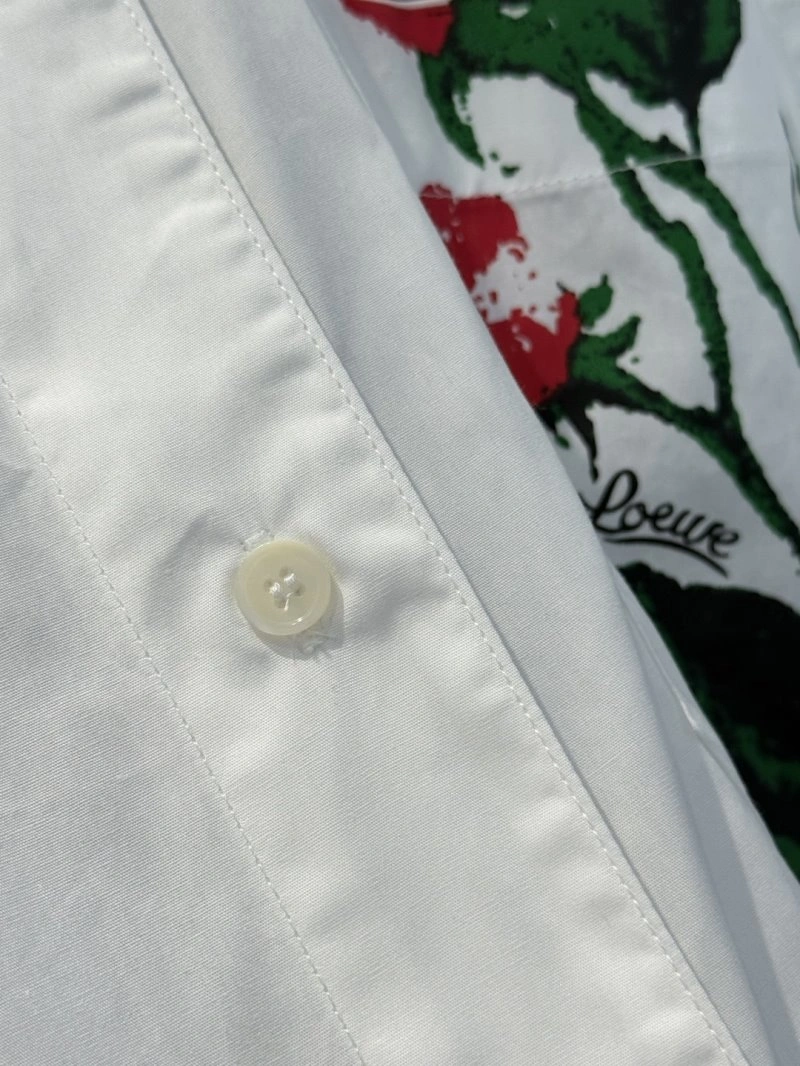 Contemporary Unclassified Brand Shirts 155491