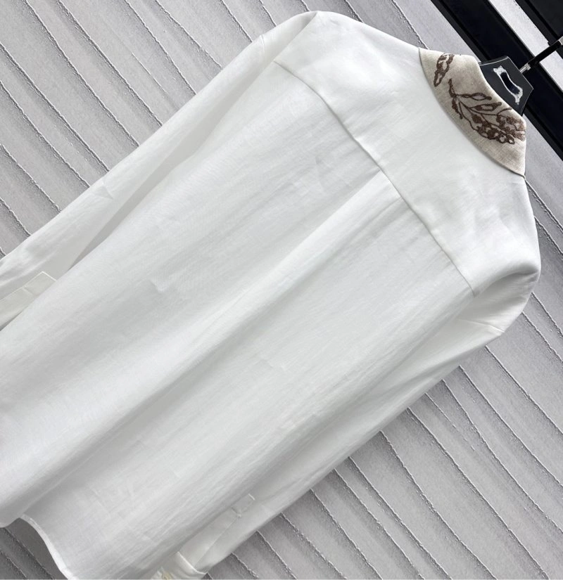Classic Unclassified Brand Shirts 147439