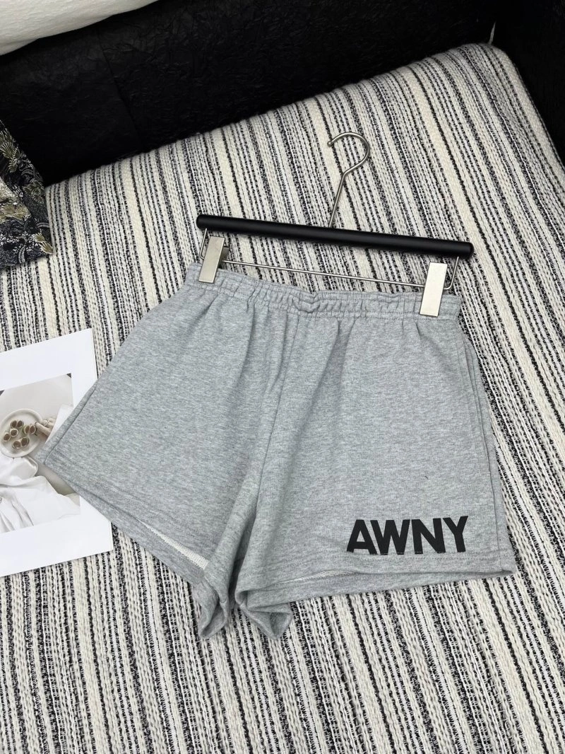 MoistureWicking Unclassified Brand Short Pants 150445