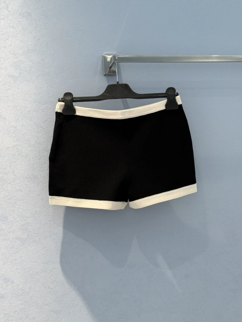 Modern Unclassified Brand Short Pants 150455