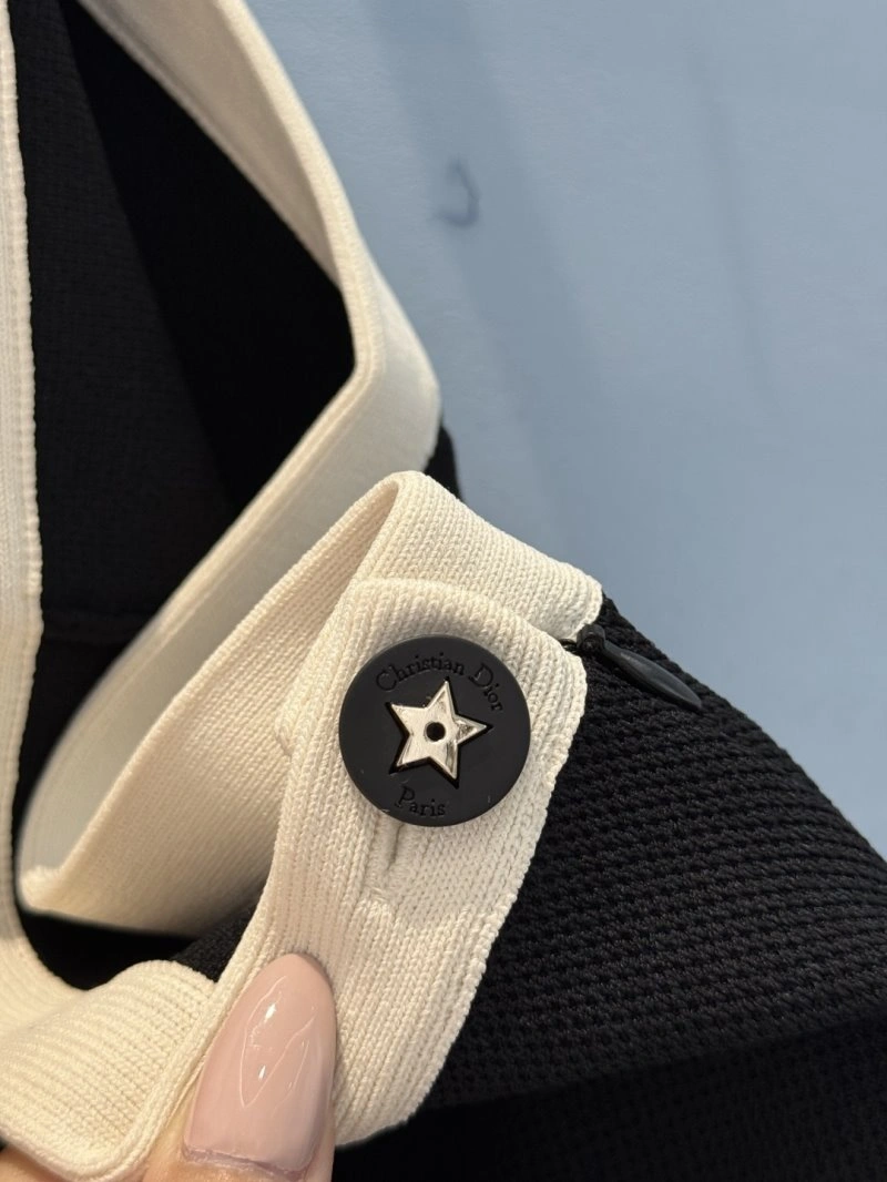 Modern Unclassified Brand Short Pants 150455