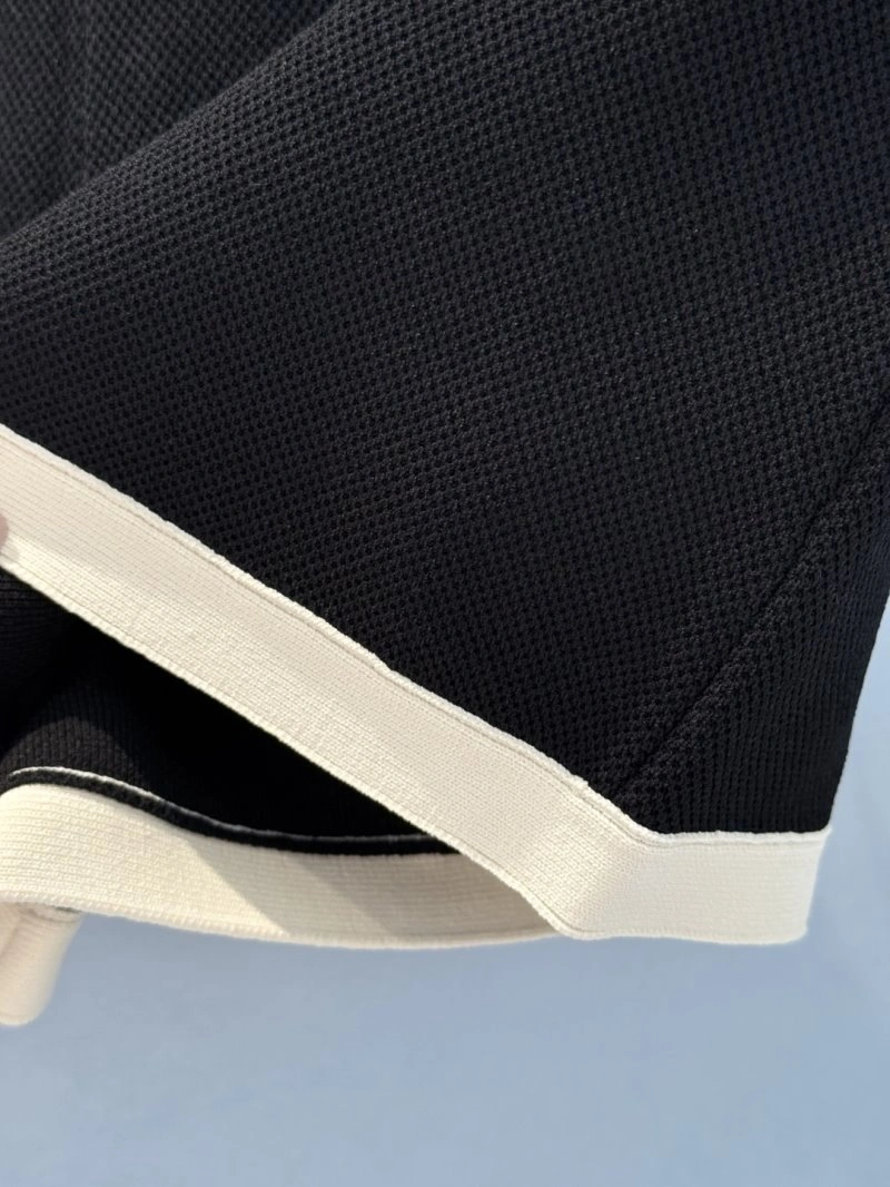 Modern Unclassified Brand Short Pants 150455