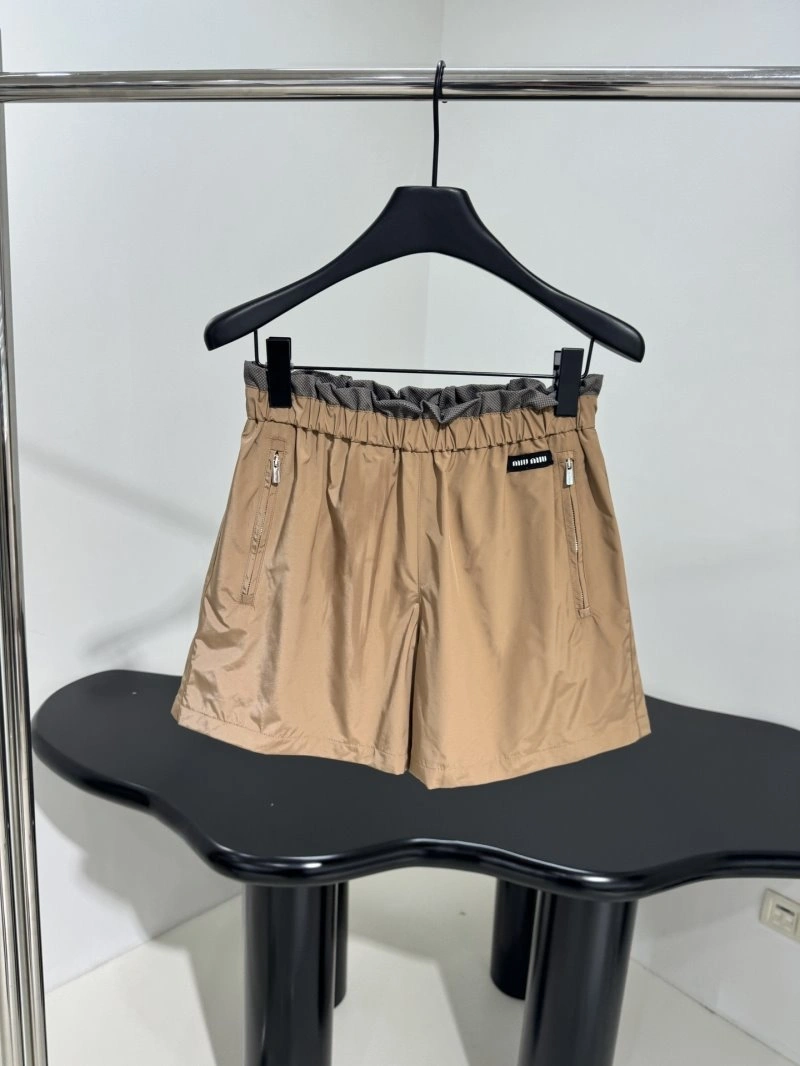 Soft Unclassified Brand Short Pants 150435