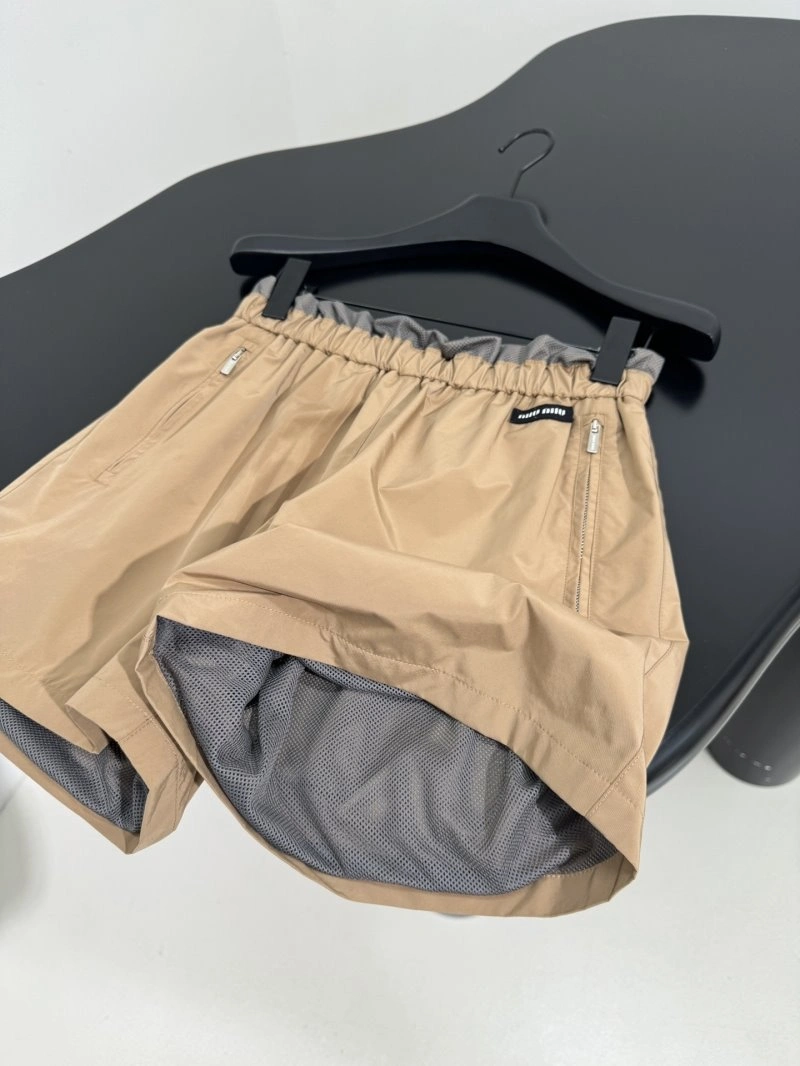 Soft Unclassified Brand Short Pants 150435