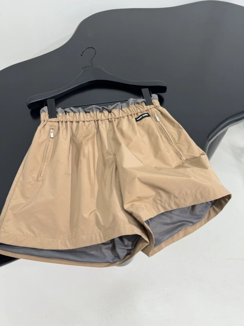 Soft Unclassified Brand Short Pants 150435