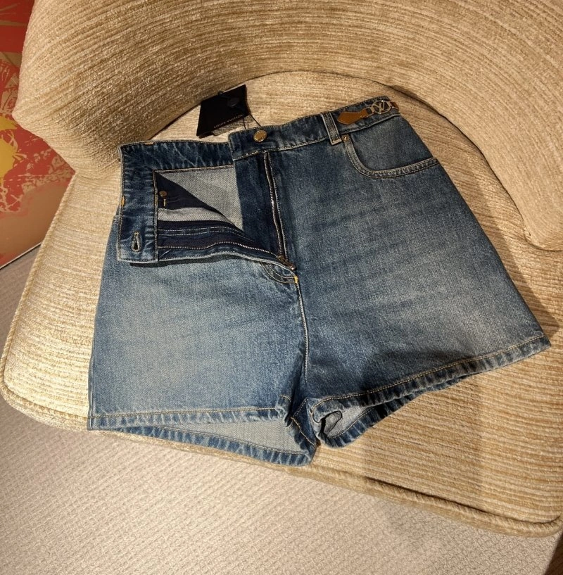 Compact Unclassified Brand Short Pants 150460