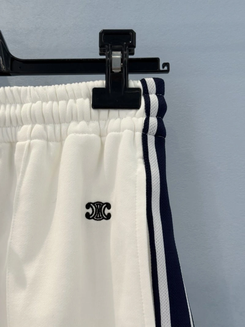 TravelReady Unclassified Brand Short Pants 155440