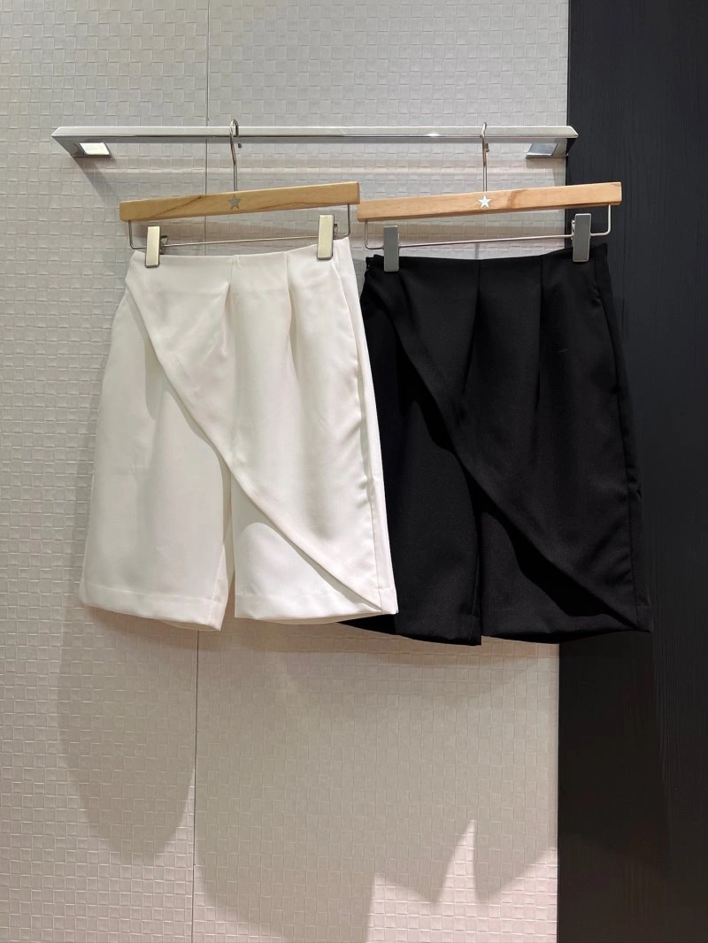 Trendy Unclassified Brand Short Pants 147424