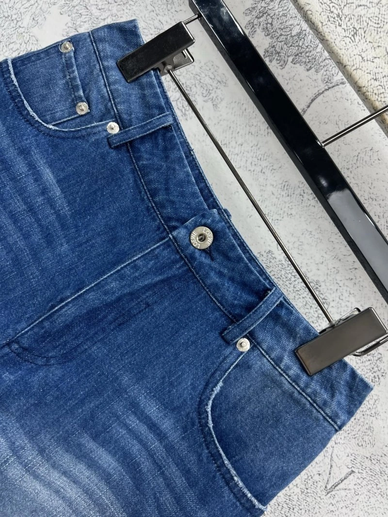 Contemporary Unclassified Brand Short Pants 147420