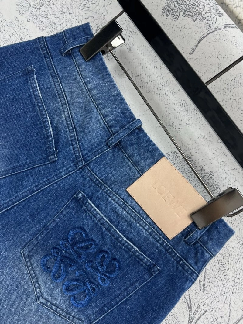 Contemporary Unclassified Brand Short Pants 147420