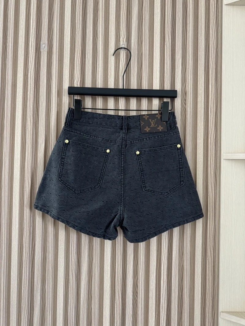 Attractive Unclassified Brand Short Pants 147417