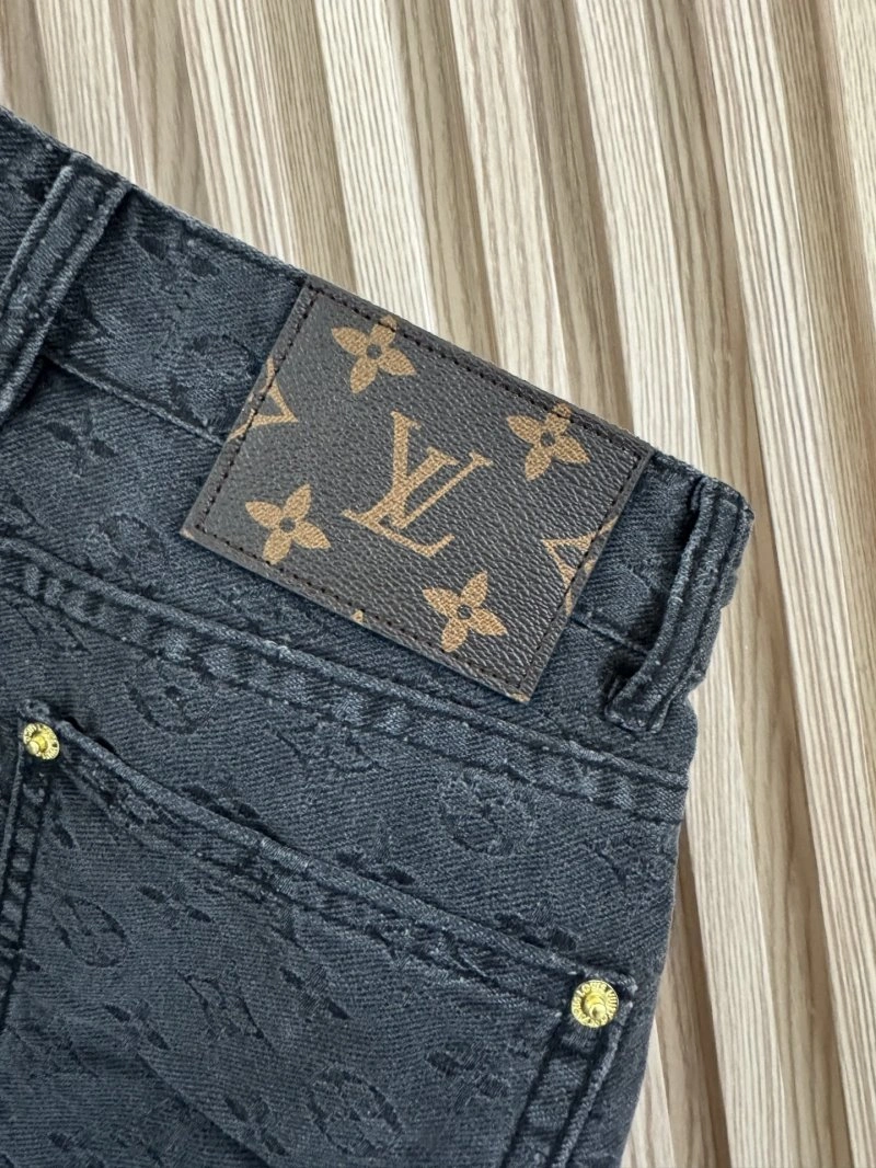 Attractive Unclassified Brand Short Pants 147417