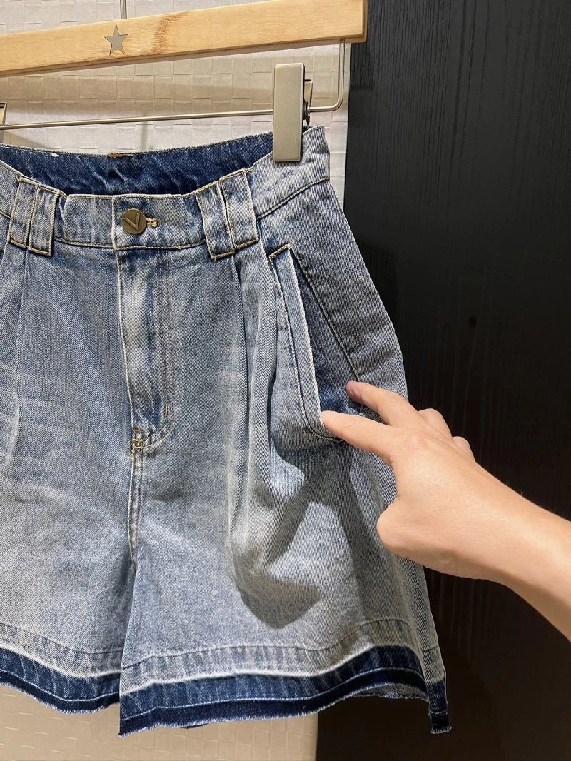 Neat Unclassified Brand Short Pants 147412