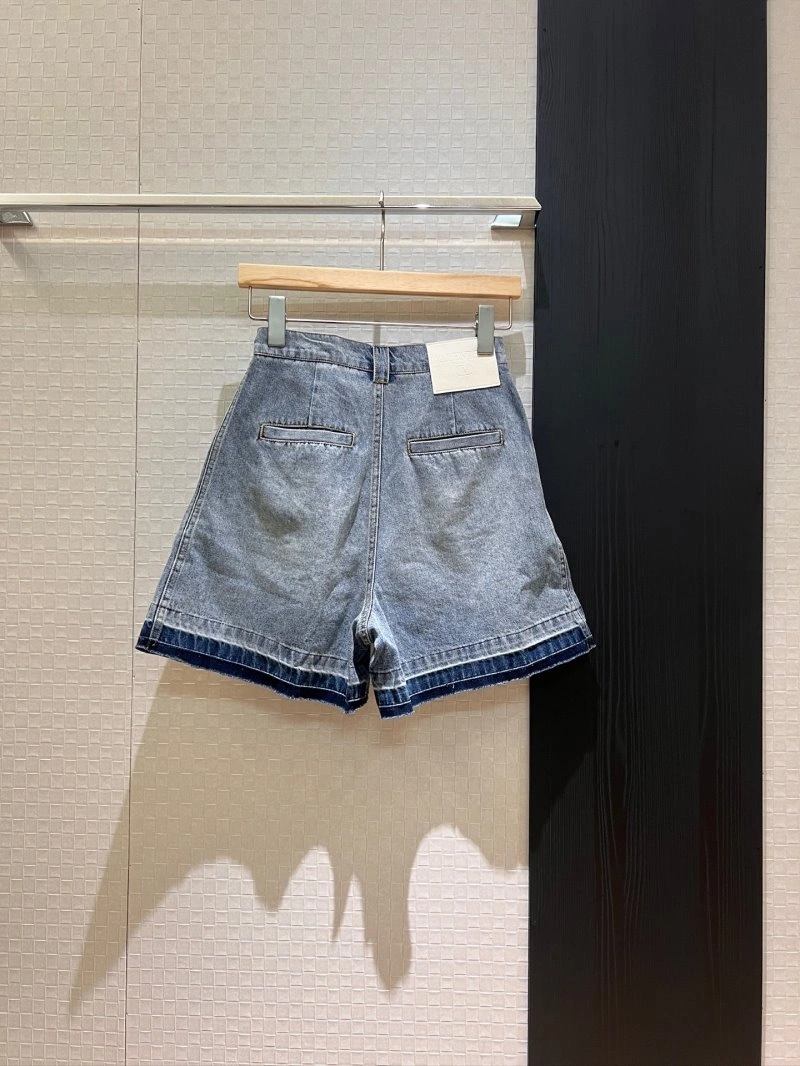 Neat Unclassified Brand Short Pants 147412