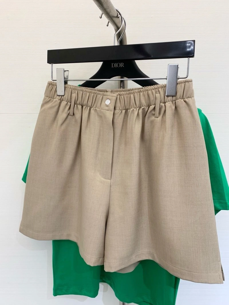 RelaxedFit Unclassified Brand Short Pants 147409