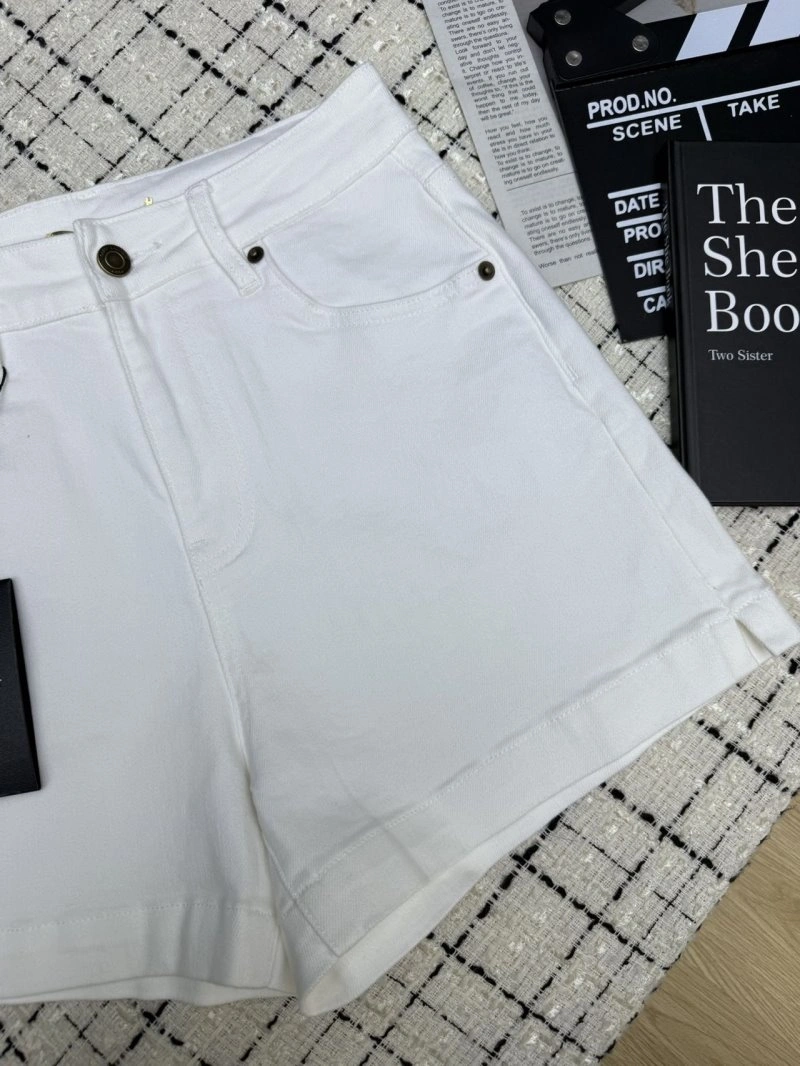 ModernLook Unclassified Brand Short Pants 147401