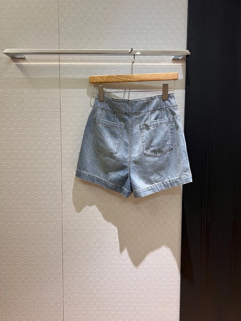 Snug Unclassified Brand Short Pants 147386