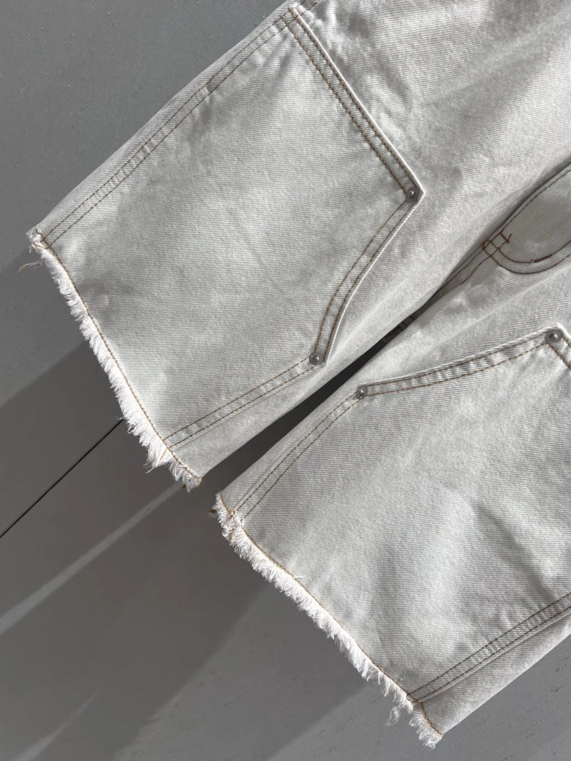 Efficient Unclassified Brand Short Pants 147381