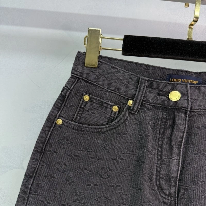 Neat Unclassified Brand Short Pants 153602