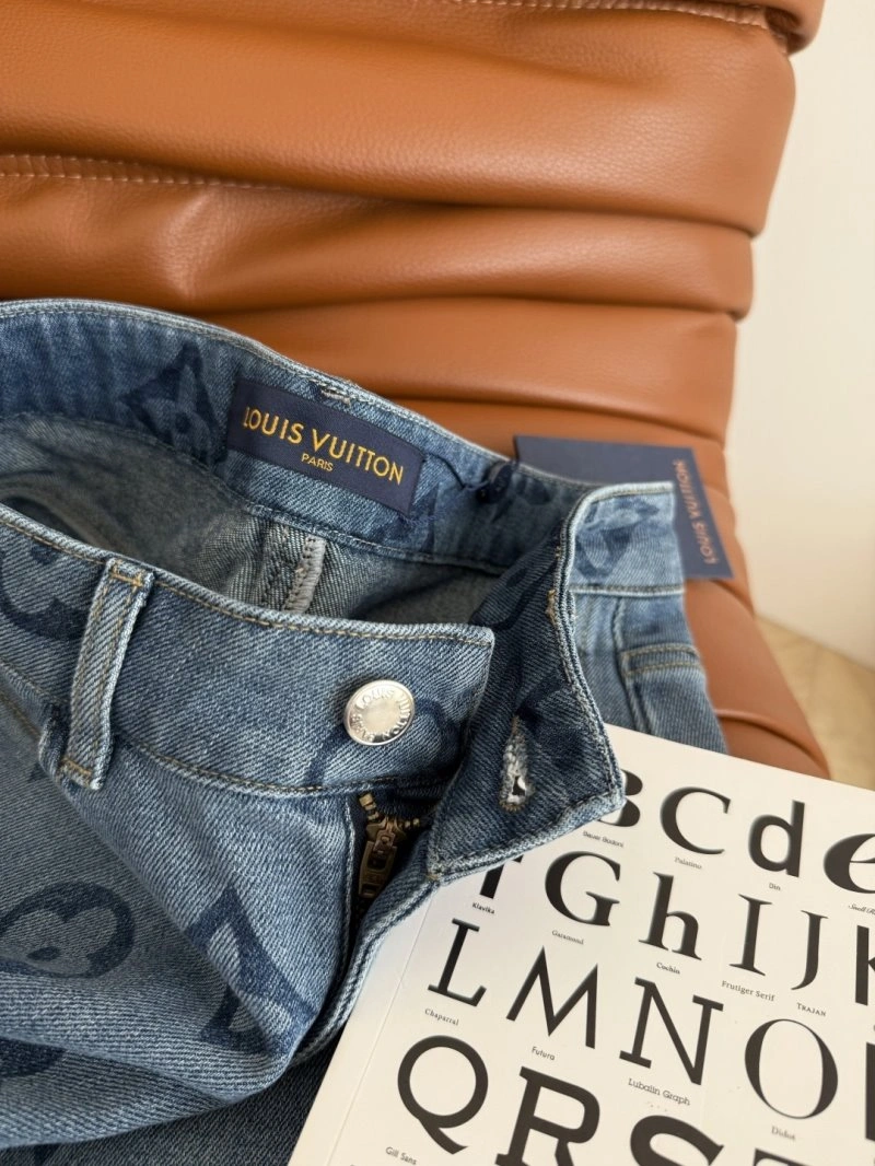 Unclassified Brand Short Pants Bright 153597