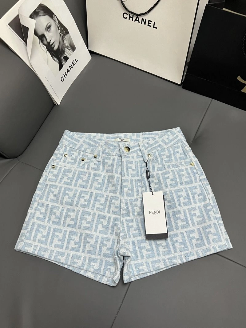 Unclassified Brand Short Pants Supportive 153595