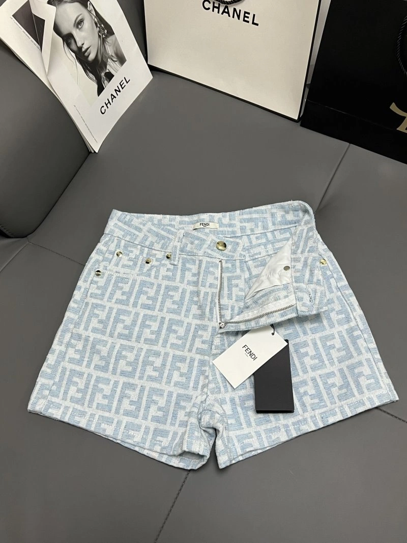 Unclassified Brand Short Pants Supportive 153595