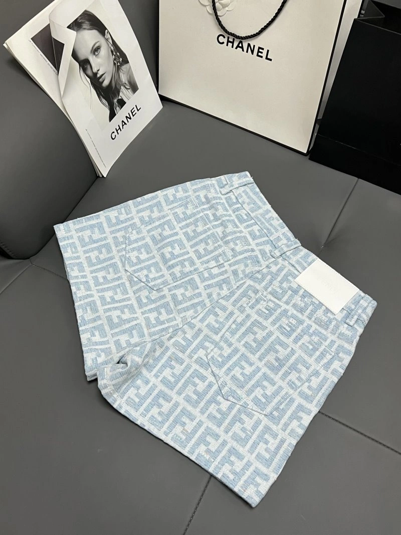 Unclassified Brand Short Pants Supportive 153595