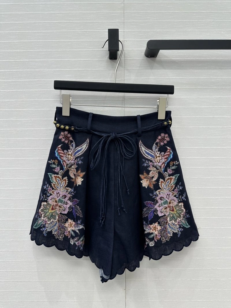 Supportive Unclassified Brand Short Pants 152576