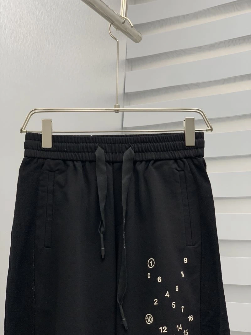 Affordable Unclassified Brand Short Pants 158976