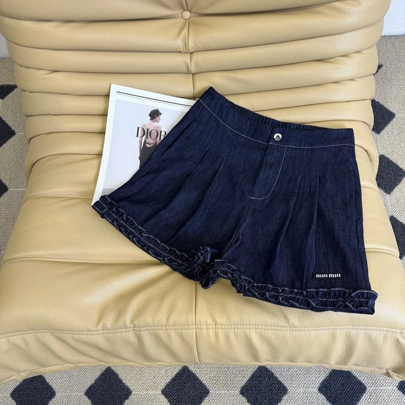 Premium Unclassified Brand Short Suits 150427