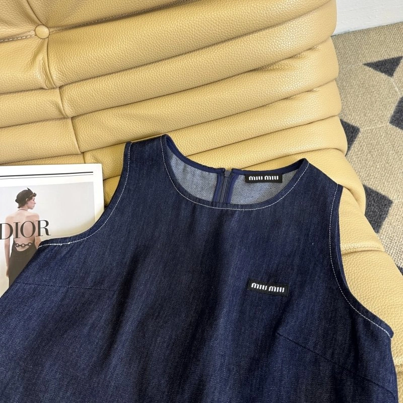 Premium Unclassified Brand Short Suits 150427