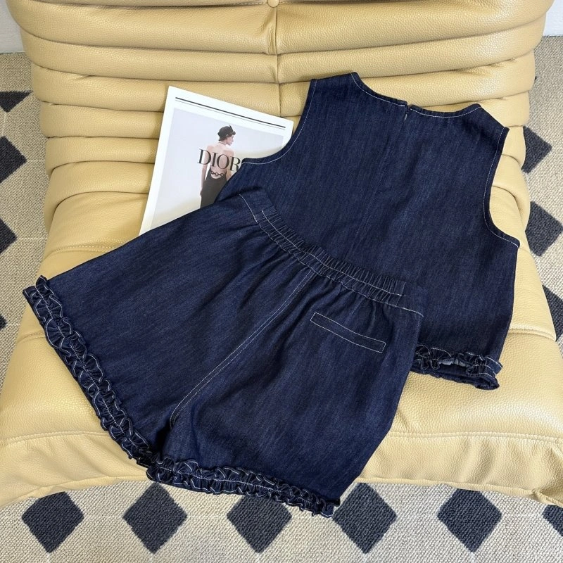Premium Unclassified Brand Short Suits 150427