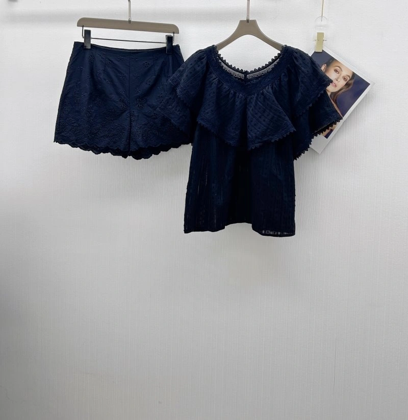 Unclassified Brand Short Suits TravelReady 155424