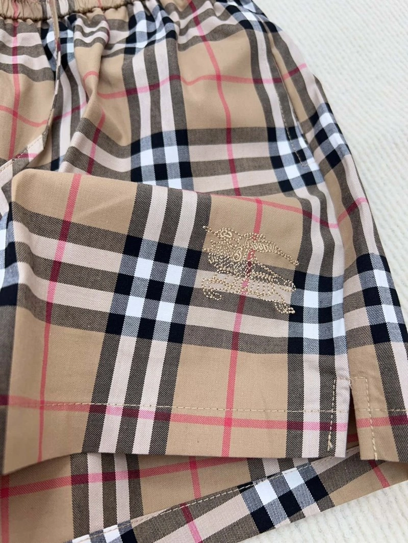 Comfortable Unclassified Brand Short Suits 155451