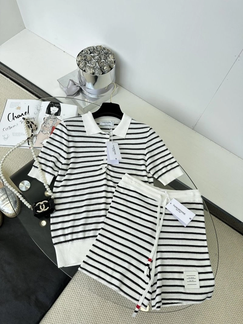 Unclassified Brand Short Suits Resilient 155399