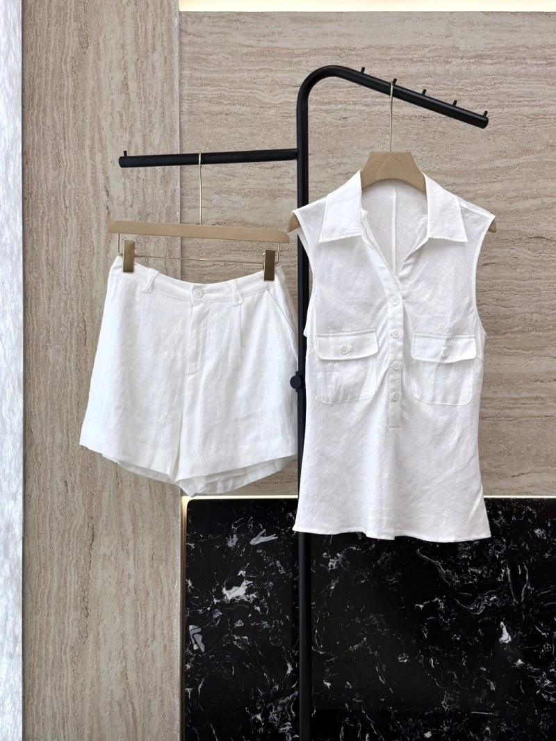 Youthful Unclassified Brand Short Suits 147354