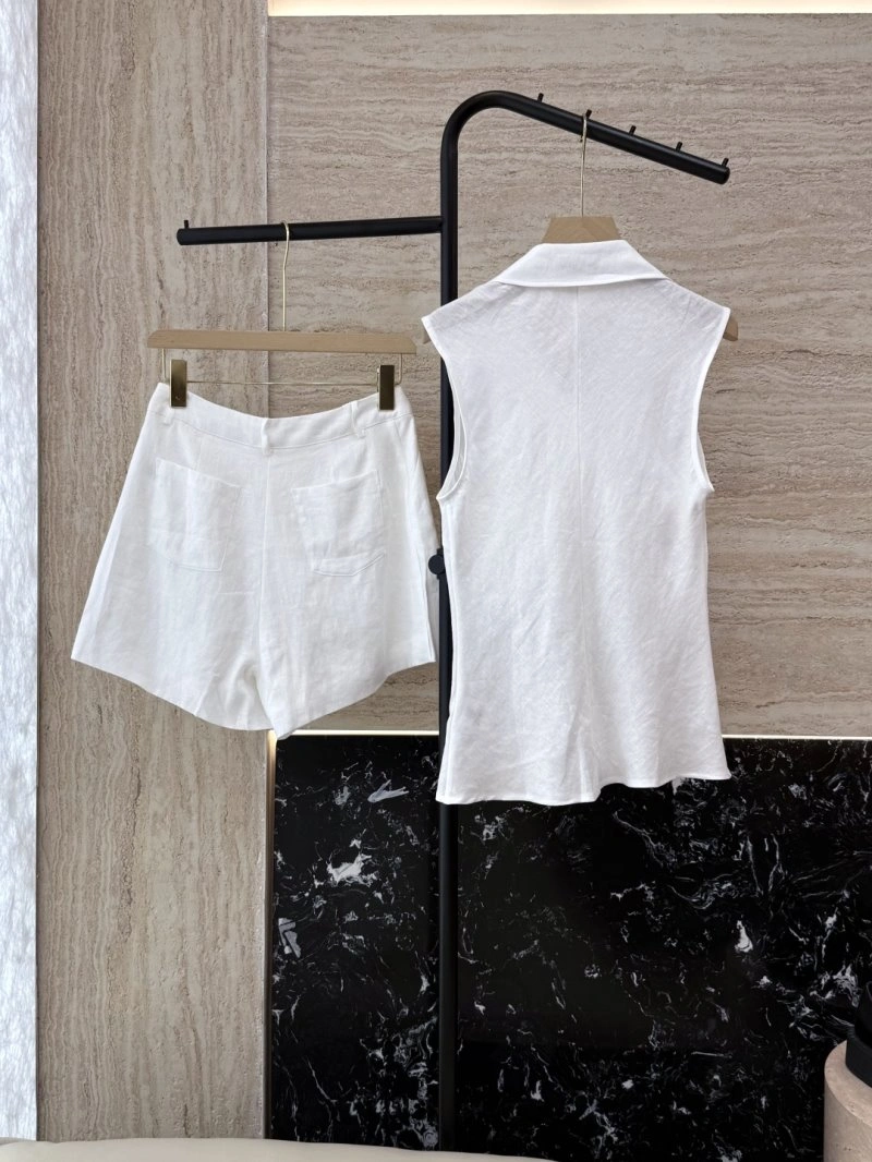 Youthful Unclassified Brand Short Suits 147354